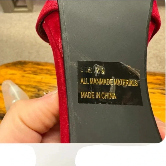 Quiped Red Velvet Ruffled Slingback  Stiletto Heels Size 7.5 - Picture 6 of 7